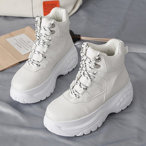 The new hot-selling casual Women shoes autumn winter thick bottom high fashion trend Ms booties Comfortable warm white shoes